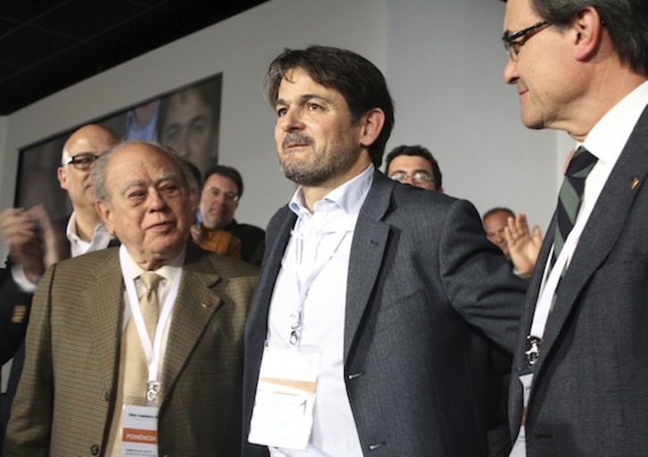 El expresident Jordi Pujol, su hijo Oriol Pujol y el president, Artur Mas, en una imagen de archivo. (NAIZ.INFO)