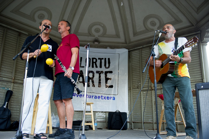 Acto en Tafalla para exigir la libertad de Ventura Tomé. (Iñigo URIZ/ARGAZKI PRESS)