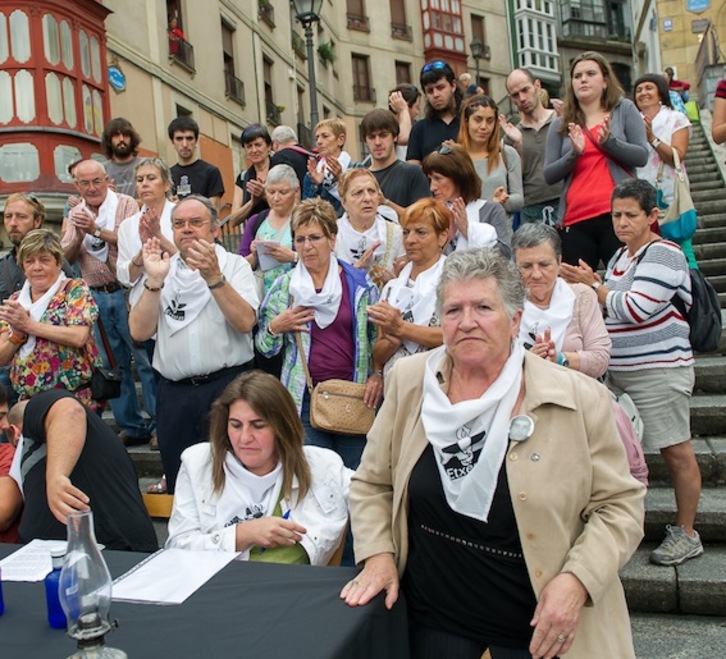 Bixenta Sola, en la rueda de prensa que ha ofrecido Etxerat en Bilbo. (Marisol RAMIREZ/ARGAZKI PRESS)