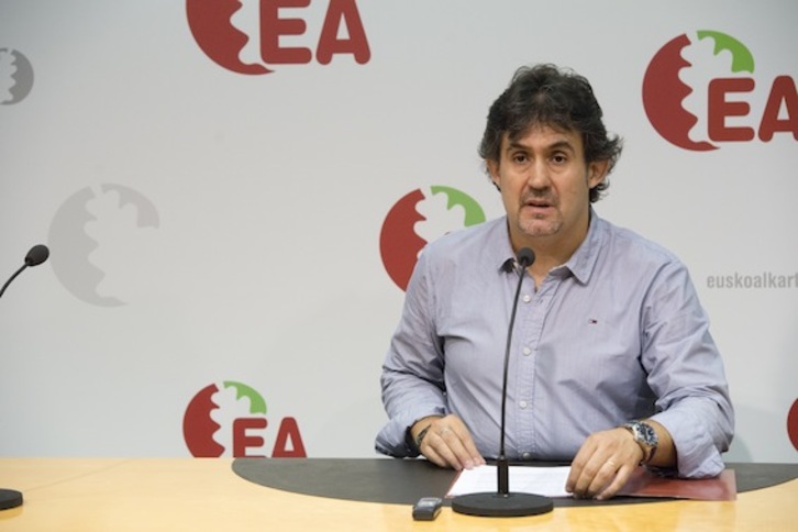 Pello Urizar, parlamentario de EH Bildu y secretario general de EA. (Gorka RUBIO/ARGAZKI PRESS)