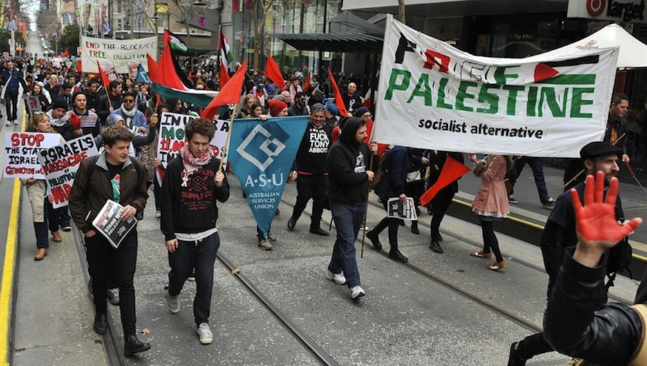 Melbournen 2.000 lagun inguru kalean hilaren 9an. (P.C. | AFP) Melbournen 2.000 lagun inguru kalean hilaren 9an. (P.C. | AFP)