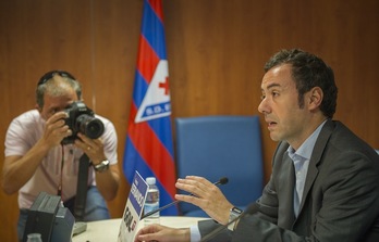 Alex Aranzabal, presiente del Eibar. (Andoni CANELLADA / AFP)