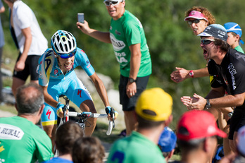 Fabio Aru, durante la ascensión a Aralar. (Iñigo URIZ/ARGAZKI PRESS)