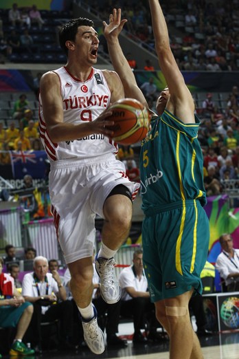 Preldzic ha decidido el partido en el último instante. (Quique GARCÍA / AFP)