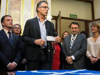 Xabier Mikel Errekondo interviene en la comparecencia de Madrid. (@amaiurinfo)