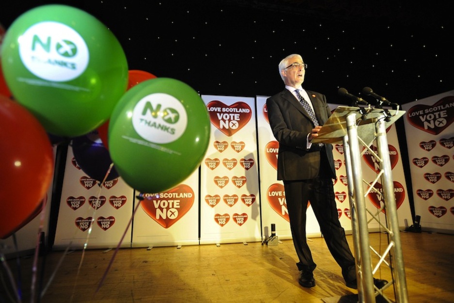 El líder unionista de Escocia Alistair Darling, durante su primera valoración. (Andy BUCHANAN/AFP)
