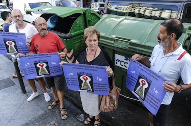 Representantes de la Coordinadora anti-incineradora han presentado los datos en Donostia. (Jagoba MANTEROLA / ARGAZKI PRESS)