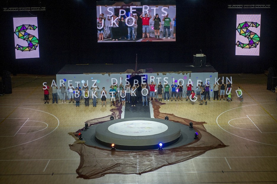 Saretuz dispertsoarekin bukatuko dugu. (Juanan RUIZ / ARGAZKI PRESS)