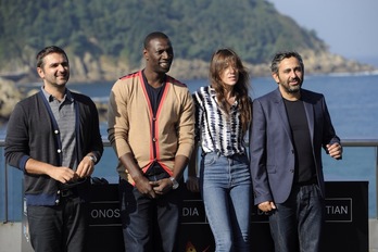 Los dos protagonistas del título, en el centro, flanqueados por los dos directores. (Jon URBE/ARGAZKI PRESS)