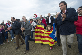 Los representantes de CiU en el Alderdi Eguna. (Raul BOGAJO / ARGAZKI PRESS)