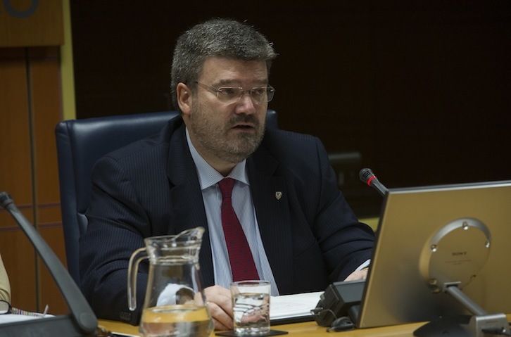 Juan María Aburto, en una comparecencia parlamentaria. (Raúl BOGAJO / ARGAZKI PRESS)