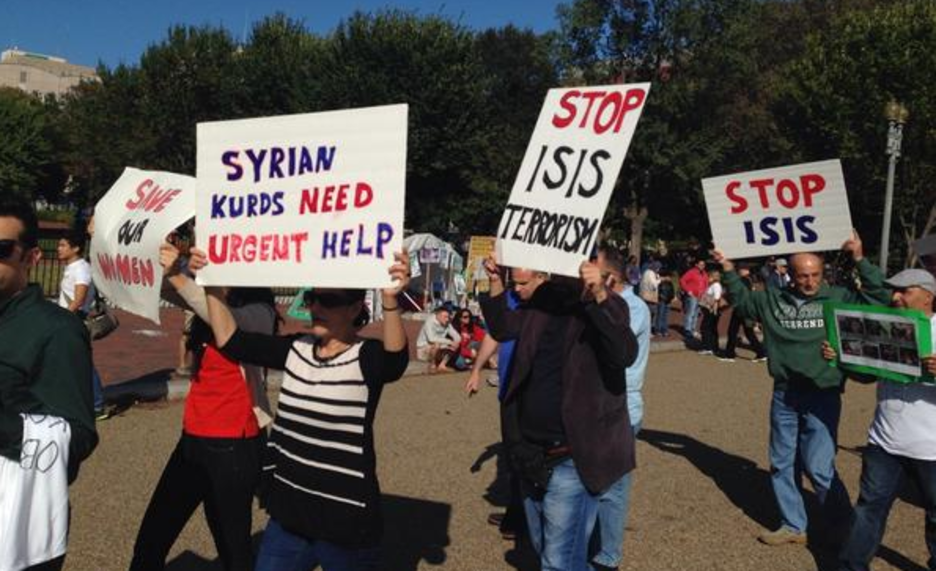 Protesta frente a la Casa Blanca en Washington. (@melikejaponya)