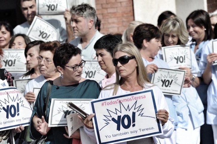 Concentración ante uno de los centros de Osakidetza. (ARGAZKI PRESS)