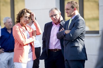 Yolanda Barcina y Miguel Sanz, en agosto de 2013 en Artaxoa. (Iñigo URIZ/ARGAZKI PRESS) (