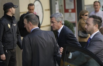 Ángel Acebes, a su llegada a la Audiencia Nacional. (J. DANAE/ARGAZKI PRESS)