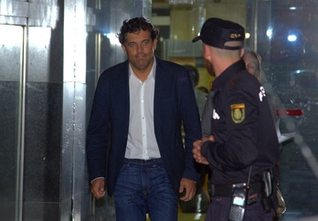 Agustín Juárez, alcalde de Collado Villalba, ha abonado una fianza de 40.000 euros. (AFP)