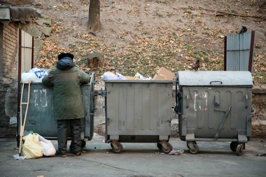 La llegada del invierno y la situación económica se ceba con las personas con menos recursos. (Juan TEIXEIRA)
