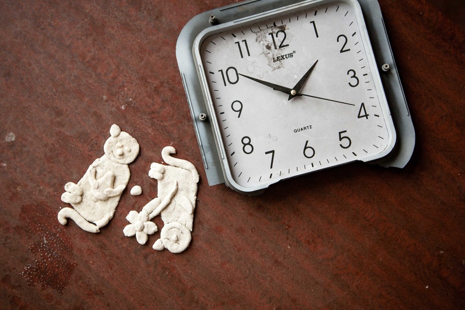 El tiempo se detiene tras los bombardeos. (Juan TEIXEIRA)