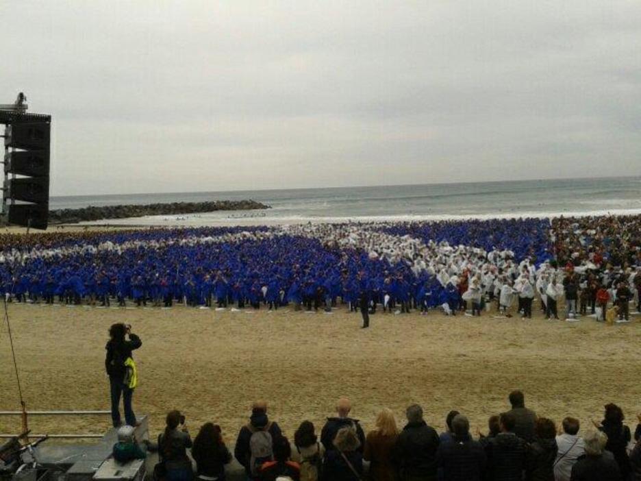 Azkenean, atzerapenez izan bada ere, heldu da mosaikoa. (@Belastegi) Azkenean, atzerapenez izan bada ere, heldu da mosaikoa. (@Belastegi)