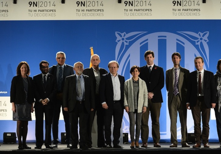 El grupo de observadores internacionales. (Josep LAGO/AFP) 