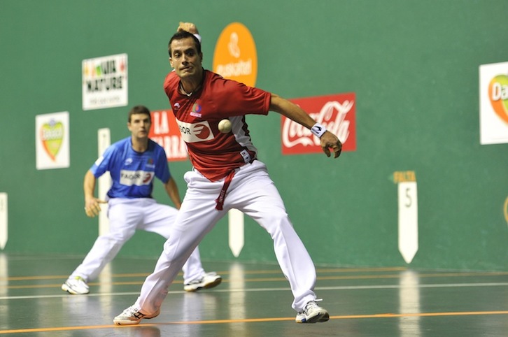 Bengoetxea erraz gailendu zaio Olaizolari. (Idoia ZABALETA/ARGAZKI PRESS)