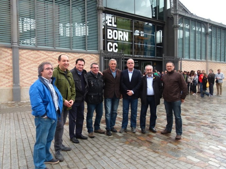 Representantes de ambas formaciones en el acto que han celebrado en Barcelona. (EAJ-PNV)