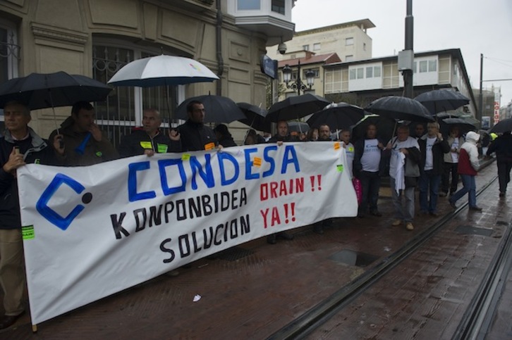 Una de las movilizaciones llevadas a cabo por los trabajadores de Condesa. (Raúl BOGAJO / ARGAZKI PRESS)