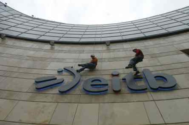 UPNk  EiTB eta euskara itzali nahi du