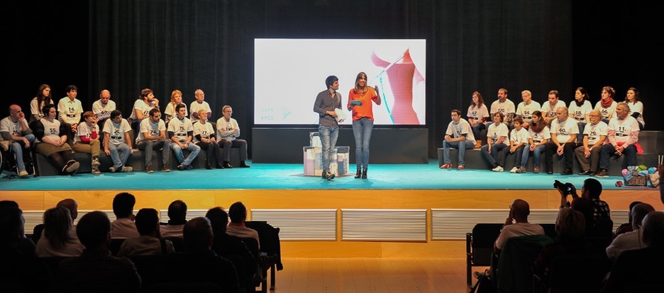 Iban Garate eta Ilaski Serrano aritu dira aurkezle lanetan. (Idoia ZABALETA/ARGAZKI PRESS) Iban Garate eta Ilaski Serrano aritu dira aurkezle lanetan. (Idoia ZABALETA/ARGAZKI PRESS)