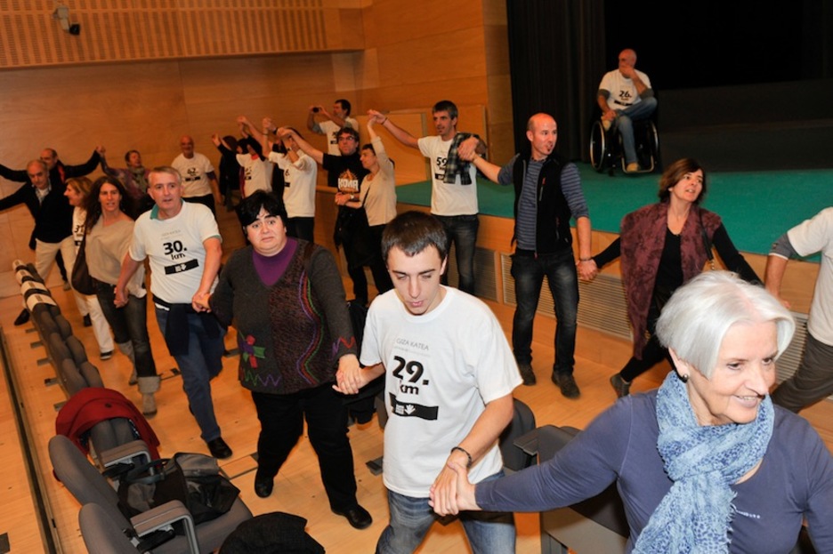 Kalejiraren beste une bat. (Idoia ZABALETA/ARGAZKI PRESS) Kalejiraren beste une bat. (Idoia ZABALETA/ARGAZKI PRESS)