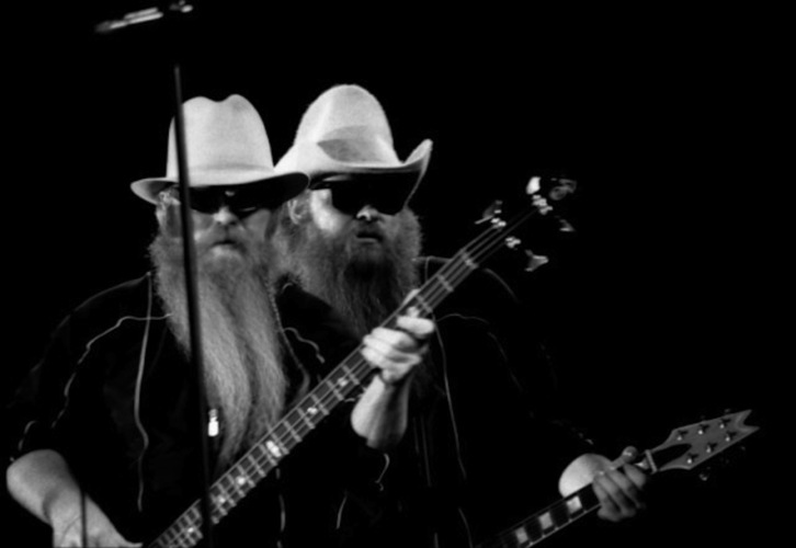Billy Gibbons y Dusty Hill, guitarra y bajo de  ZZ Top. (WIKIPEDIA) 