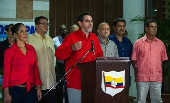 El comandante de las FARC Pastor Alape ha comparecido hoy en La Habana. (Yamil LAGE/AFP) 