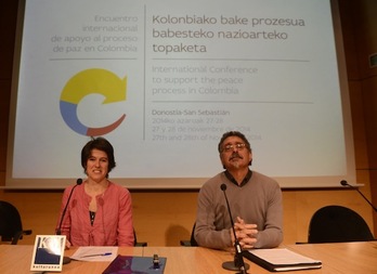 Aitziber Blanco, de Lokarri, junto a Fernando Vaquerizo, de Mundubat. (Gorka RUBIO/ARGAZKI PRESS)