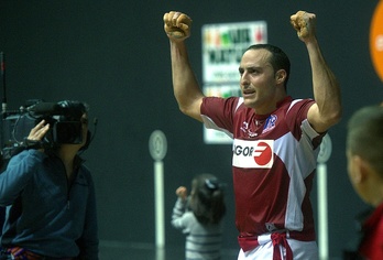 Irujo garaipena ospatzen. (ARGAZKI PRESS)