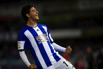 Vela 3 - 0 Elche. Su hat-trick ha dado los tres puntos a la Real. (Juan Carlos RUIZ / ARGAZKI PRESS)
