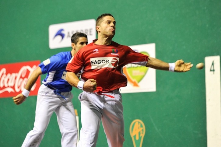 Aimar Olaizolak lortu du finalerako txartela. (Idoia ZABALETA/ARGAZKI PRESS)