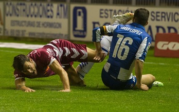 Imagen del enfentamiento entre Alavés y Espanyol en Mendizorrotza. (Raul BOGAJO / ARGAZKI PRESS)