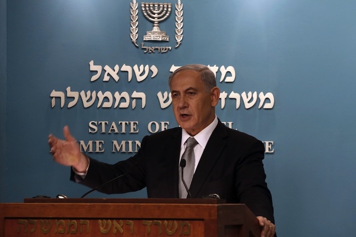 Benjamin Netanyahu en la comparecencia en la que pidió al Parlamento adelantar las elecciones. (Gali TIBBON/AFP) 