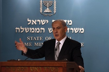 Benjamin Netanyahu en la comparecencia en la que pidió al Parlamento adelantar las elecciones. (Gali TIBBON/AFP) 