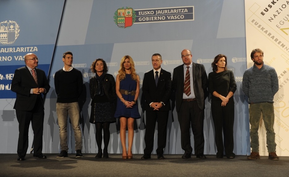 Lakuako Gobernuaren ekitaldi ofiziala. (Raul BOGAJO/ARGAZKI PRESS)