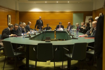 Imagen de la reunión realizada hoy en Gasteiz. (Raul BOGAJO / ARGAZKI PRESS)