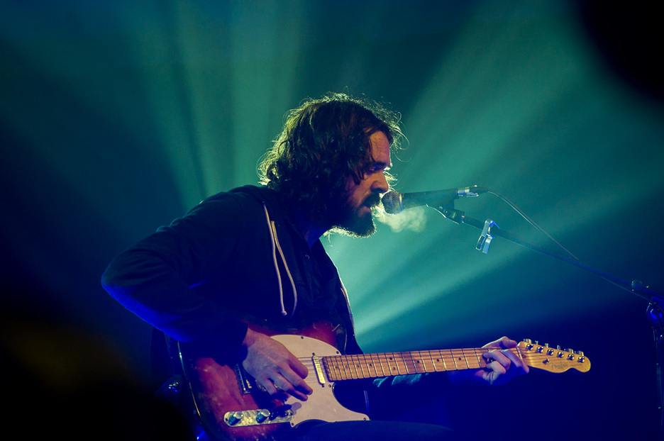 Gorka Urbizu Ahotsenean zuzenean jotzen. (ARGAZKI PRESS) Gorka Urbizu Ahotsenean zuzenean jotzen. (ARGAZKI PRESS)