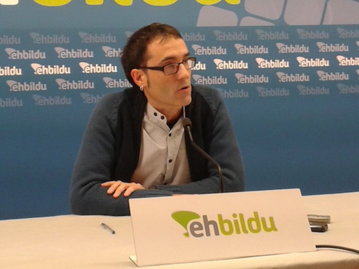 Julen Arzuaga, parlamentario de EH Bildu en Gasteiz. (NAIZ)