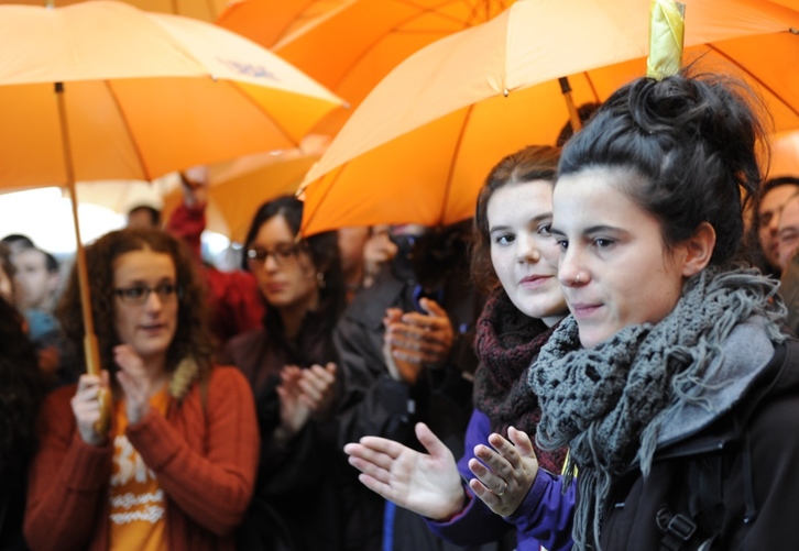 Jone Amezaga Gernikako kaleetan. (Andoni CANELLADA / ARGAZKI PRESS)