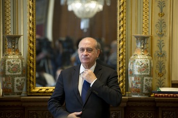 El ministro Jorge Fernández Díaz, en octubre en Gasteiz. (Raúl BOGAJO/ARGAZKI PRESS)