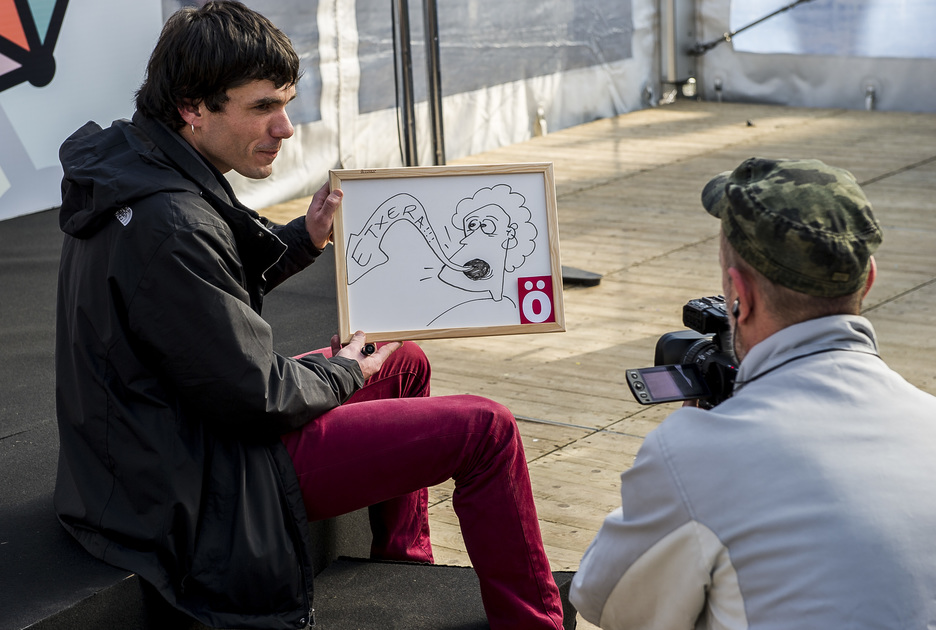 Markel Ormazabal preso ohia Areatzan. (Luis JAUREGIALTZO / ARGAZKI PRESS)