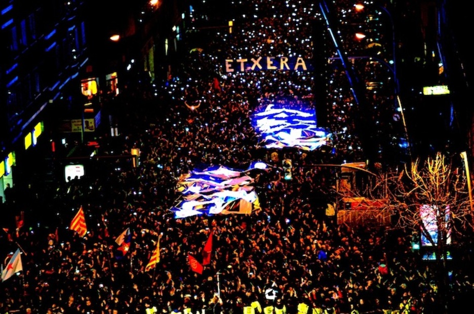 Otra vista de la calle Autonomía en el momento final de la marcha. (Luis JAUREGIALTZO/ARGAZKI PRESS) Otra vista de la calle Autonomía en el momento final de la marcha. (Luis JAUREGIALTZO/ARGAZKI PRESS)