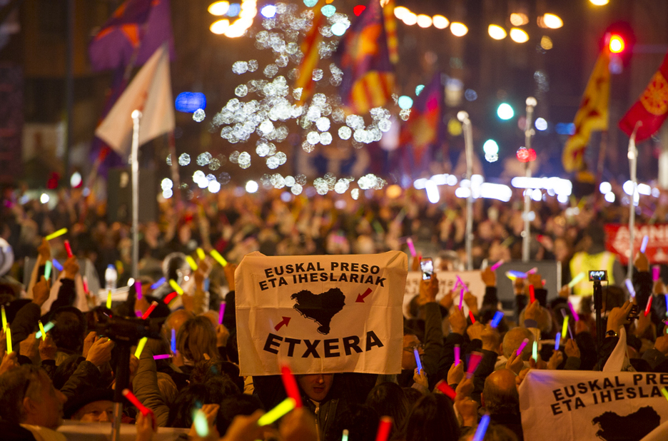 Una banderola por la repatriación. (Raúl BOGAJO/ARGAZKI PRESS) Una banderola por la repatriación. (Raúl BOGAJO/ARGAZKI PRESS)