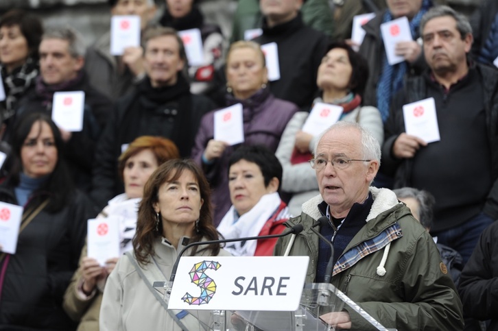 Agerraldi jendetsua egin du Sare ekimenak Bilbon eguerdian. (ARGAZKI PRESS)