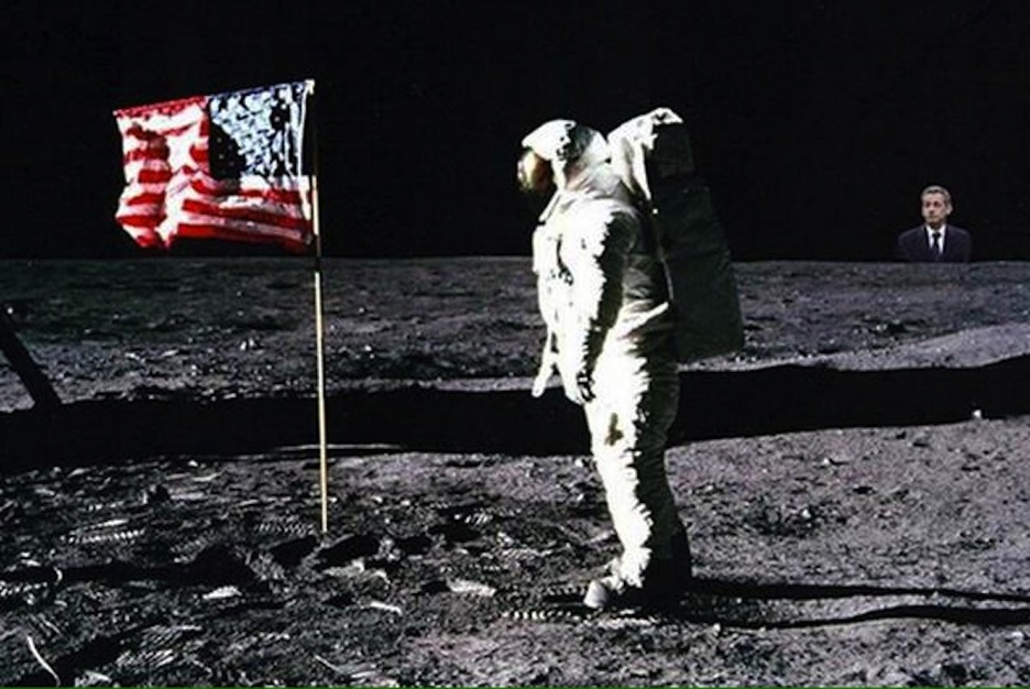 Dando fe en vivo de la llegada del hombre a la Luna.